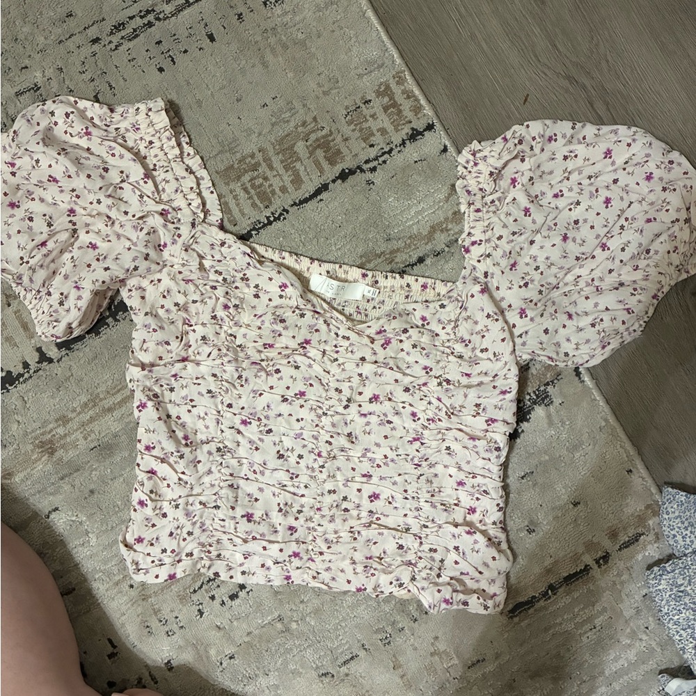 Astr Pink Floral Puff Sleeve Blouse